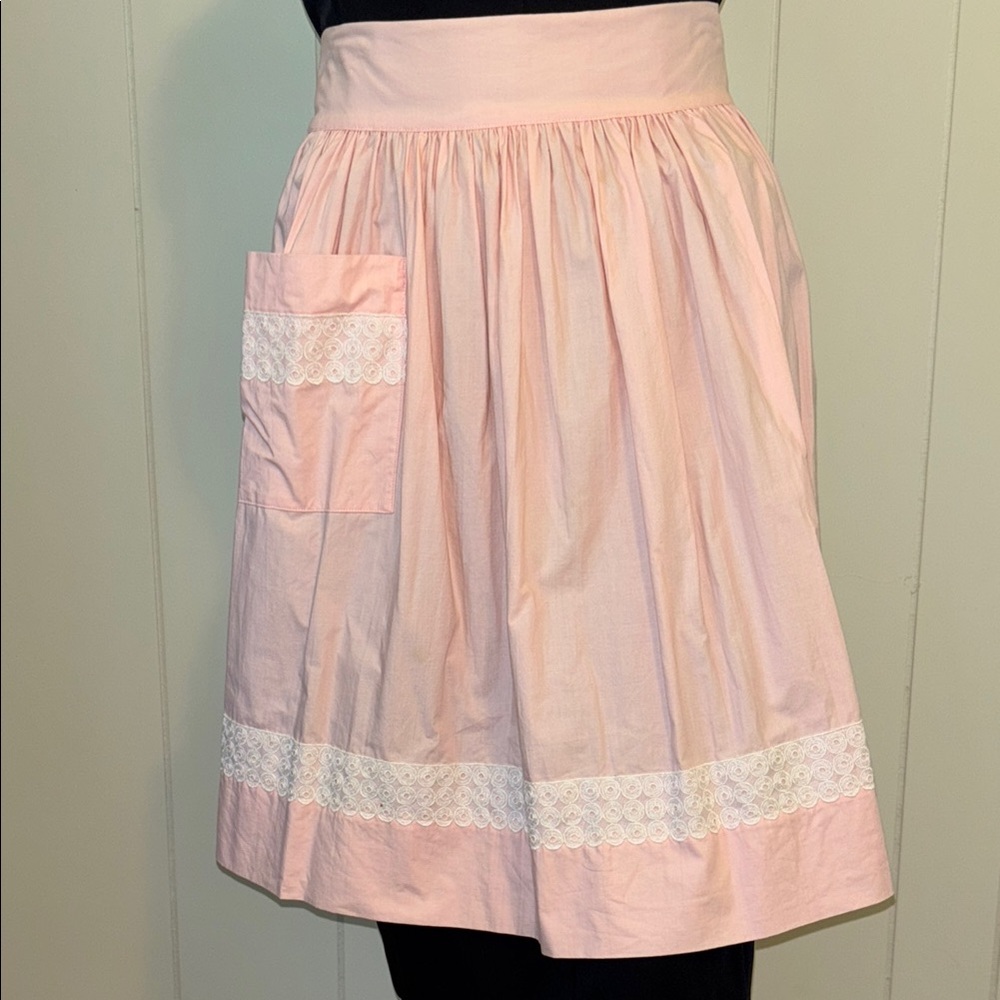 Vintage pink half apron w/ pocket